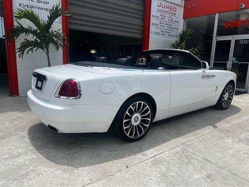 Photo 5 of 5 of 2018 Rolls-Royce Dawn Base